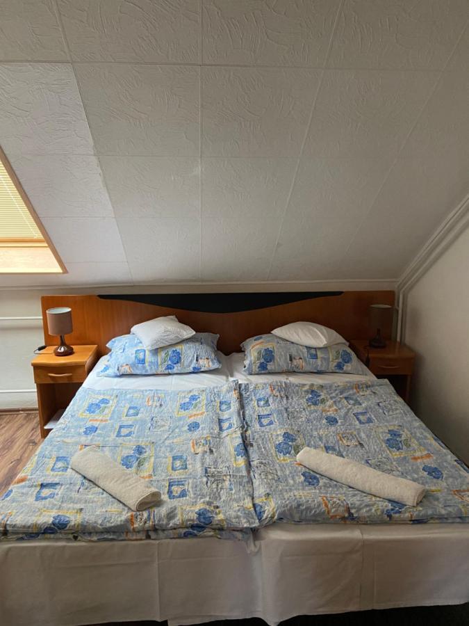 Teke Panzio Bed & Breakfast Kormend Luaran gambar